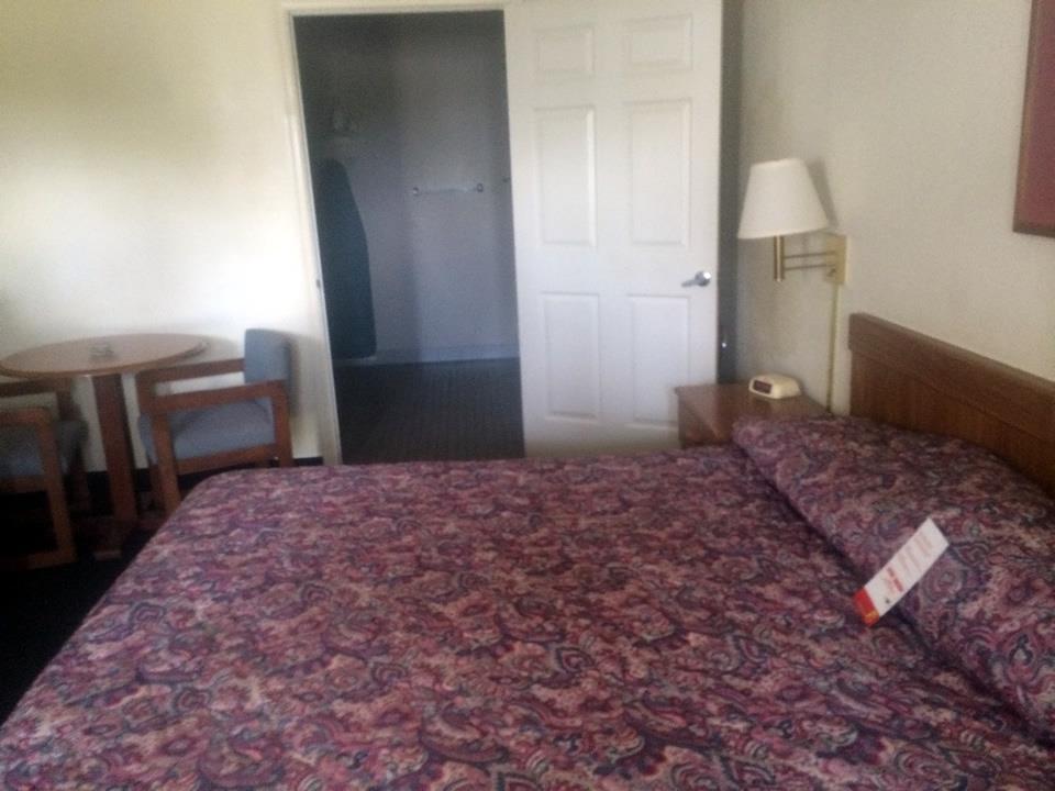 Americas Best Value Inn Edenton Room photo